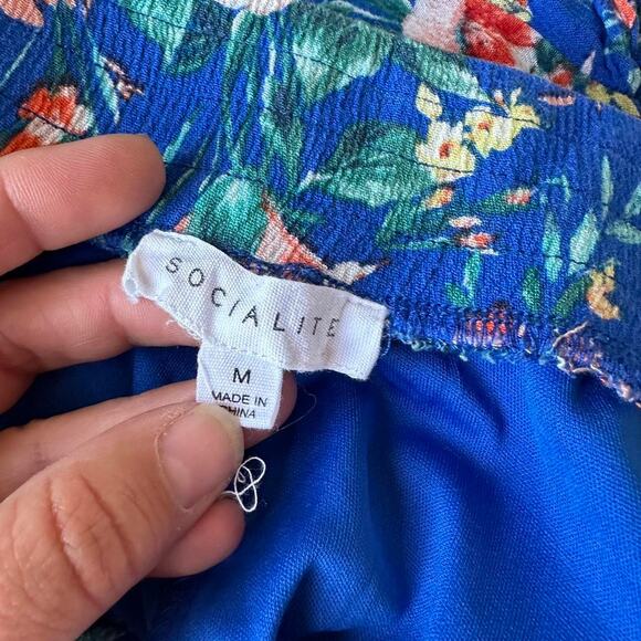 Womens Shorts Size Medium Blue Floral Vacation Travel Packable Beach Resort - Picture 7 of 8